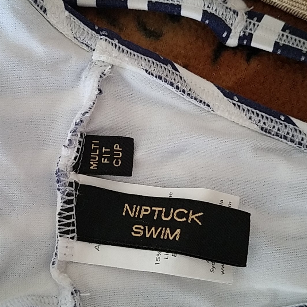 NIP TUCK SWIM TOP - Picture 3 of 5